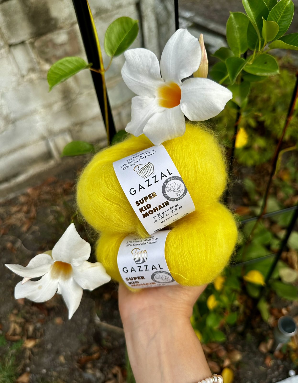Прежда Газал Супер Кид Мохер (Gazzal Super Kid Mohair) 25 г 237 м